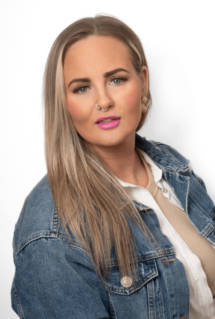 Charlotte Neave